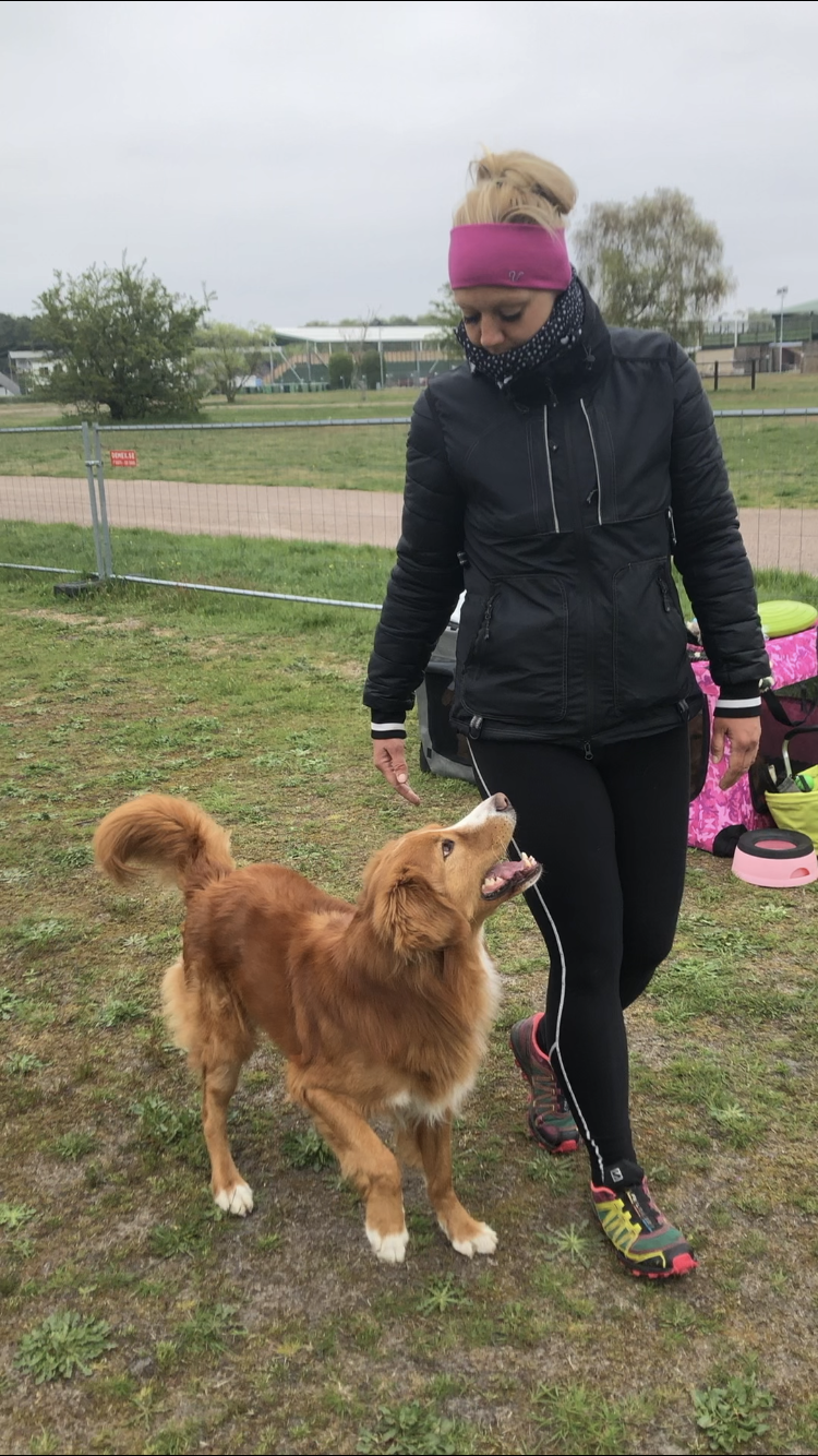 Högerhandling i Rallylydnad med Anna Hanning