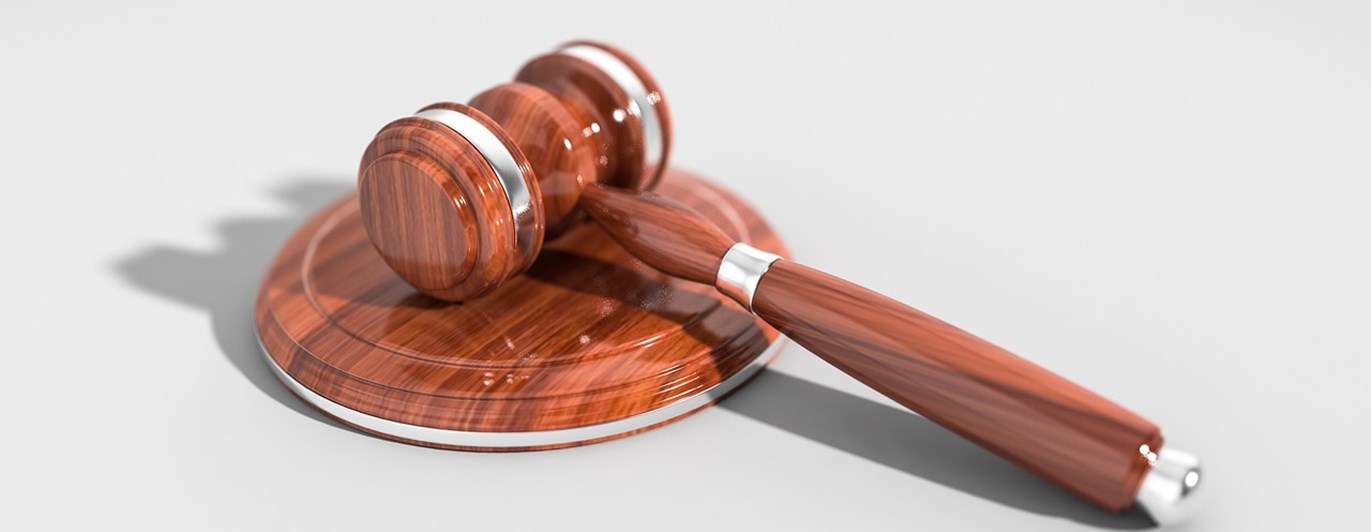 Lagklubba som används i rätten